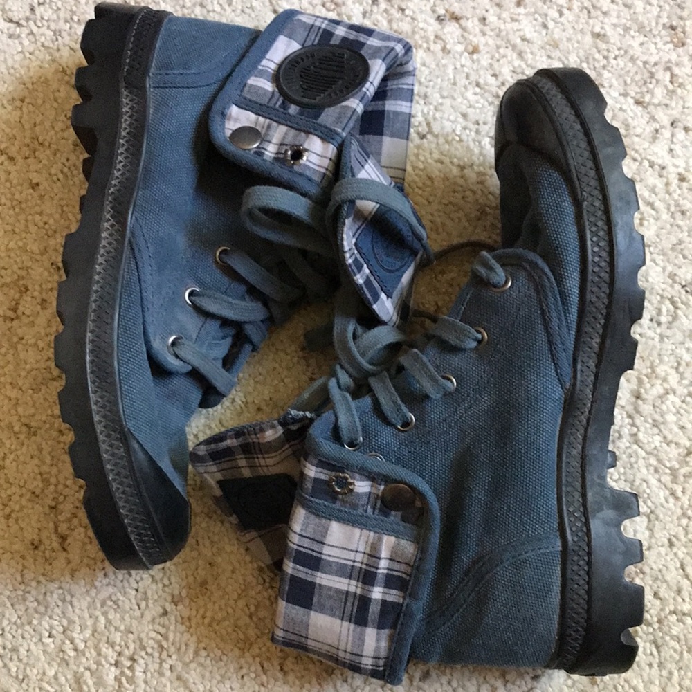 Palladium Pallabrouse Baggy. Indigo/Black. Size 8.